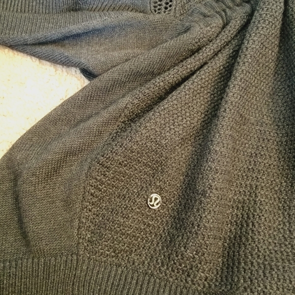 Lululemon Breeze Easy Wrap M/L - Picture 9 of 10